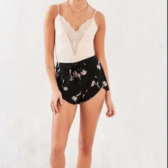 UO Kimchi Blue Shorts - Picture 9 of 12